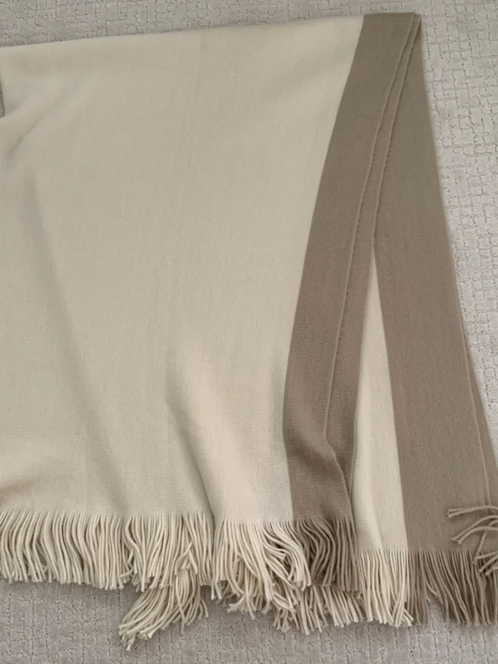Crate&Barrel Two-Tone Fringe Throw in Cream and Tan Size 55” x 70” Soft